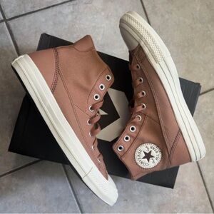 Converse Chuck Taylor 8.5 US Mens